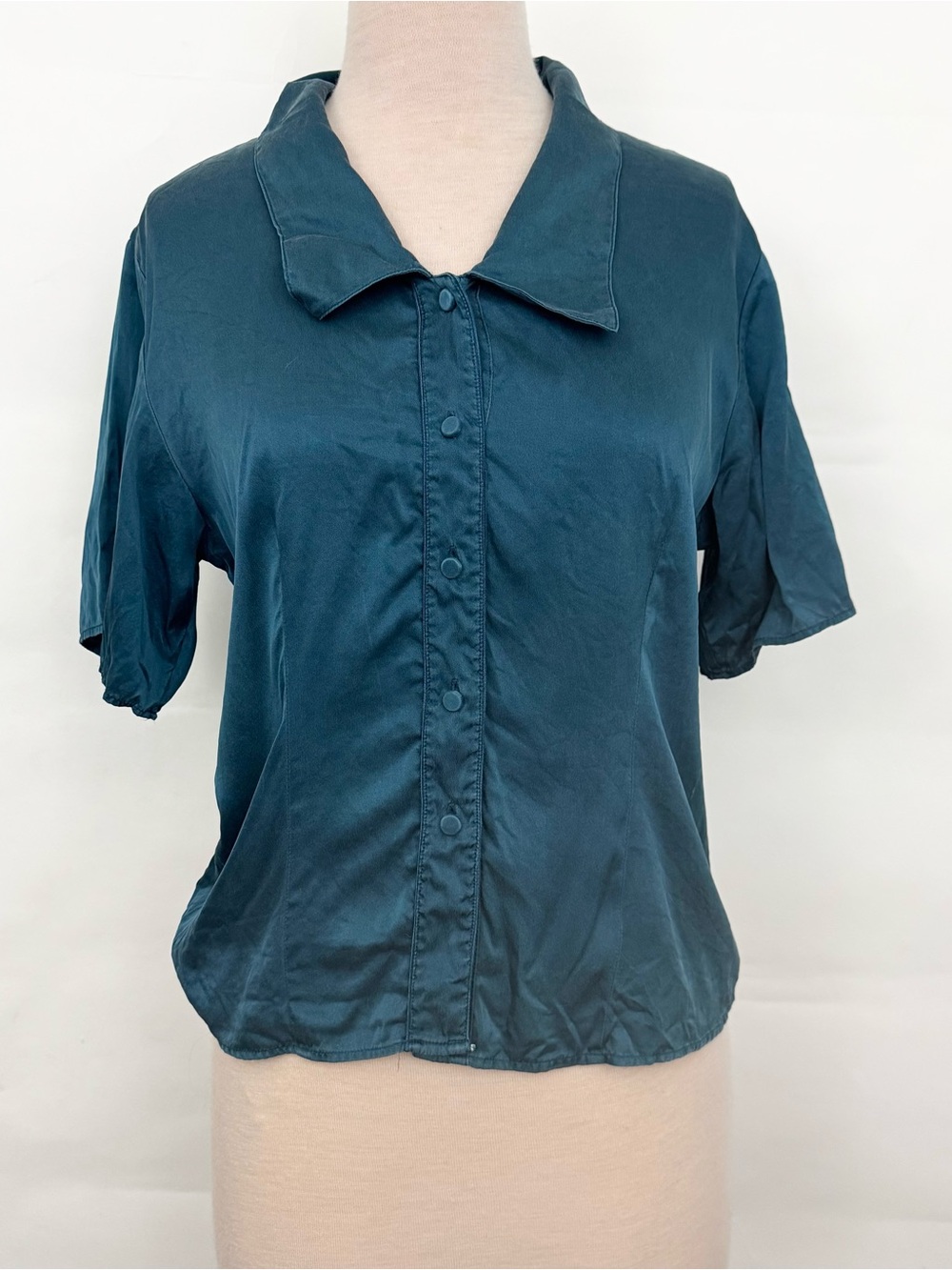 Victoria’s Secret 100% Silk Button-Front Short Sleeve Pajama Top Teal Medium